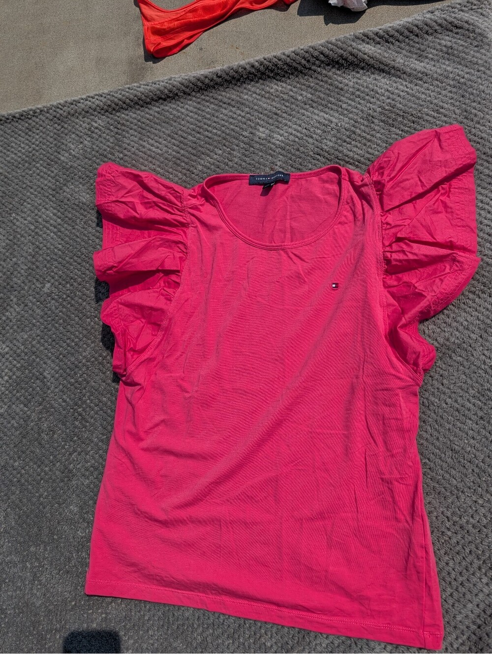 Tommy Hilfiger Women’s Pink Ruffle Sleeve T-Shirt Size Medium